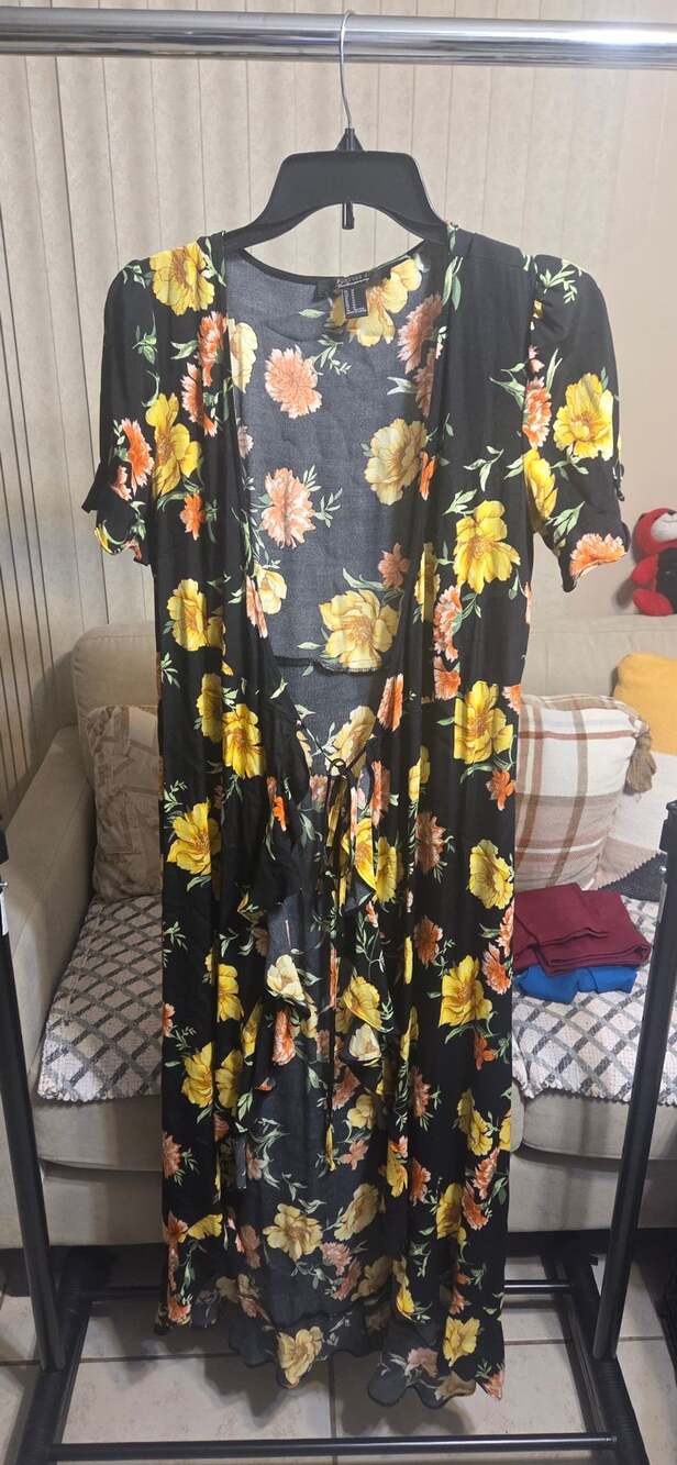 Forever 21 Floral Dress Size M Black Yellow Wrap High Low - Picture 2 of 6